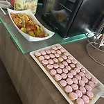 Emilia Palace 호텔 써니비치