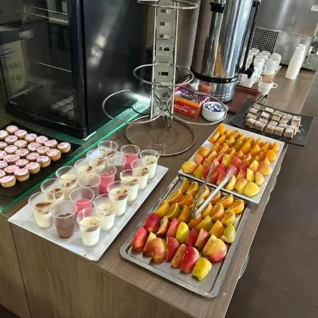 Emilia Palace Хотел 3*