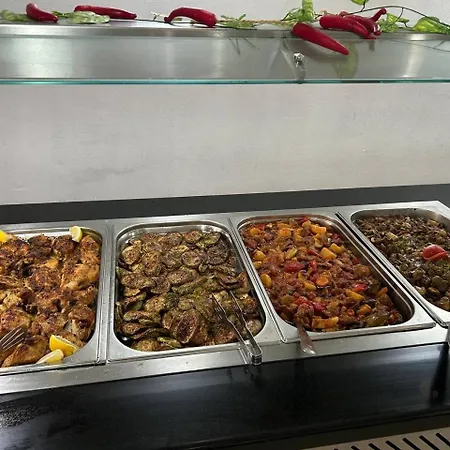 Emilia Palace サニービーチ