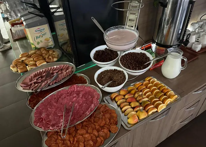 Hotell Emilia Palace 3*